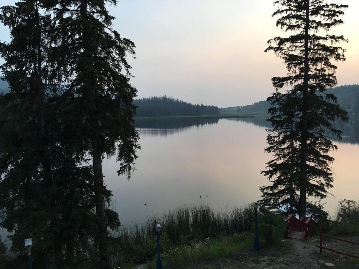 Lac Le Jeune Nature Resort Logan Lake Exterior foto