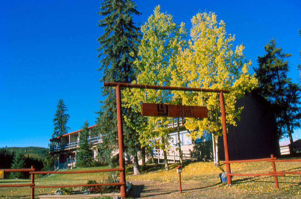 Lac Le Jeune Nature Resort Logan Lake Exterior foto